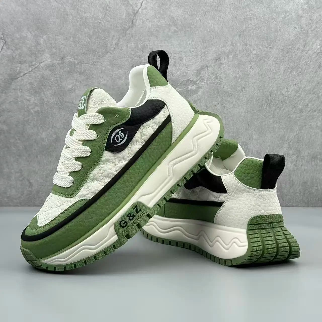 Scarpe sportive da uomo di vendita calde autunnali Mesh Suola da allenamento per esterni Calzature da corsa Moda Sneakers antiscivolo traspiranti spesse