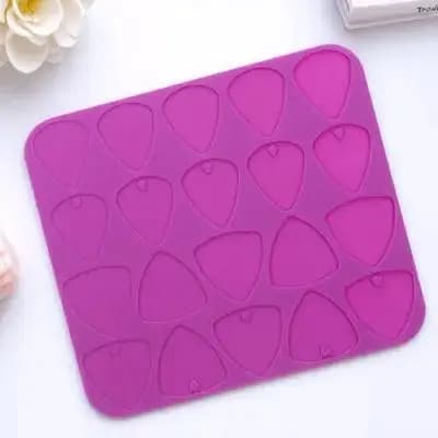 Epoxy Resin Guitar Picks Mold Triangle Silicone Portable Washable Reusable Non-Stick Casting Mold for DIY Crafts Crystal Drip