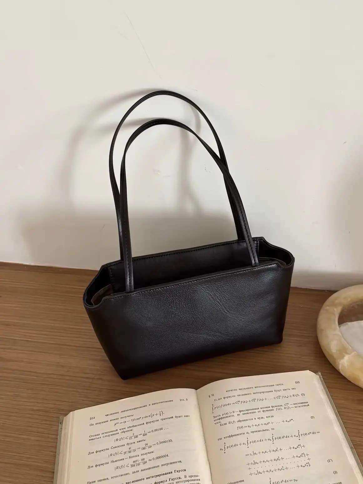 Women's Genuine Grade Leather Shoulder Underarm Purse Bag Luxury Designer Brand Ladies Cowhide Small Handbag for Woman Tote New