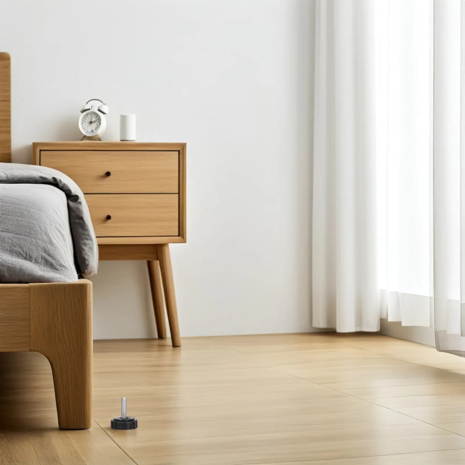 Set di 12 Piedini Regolabili per Mobili, Cuscinetti Antiscivolo, Livellatori per Altezza, per Sedie, Divani, Letti, Tavoli, Armadi, Protezioni per Pavimenti