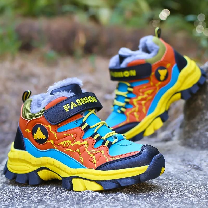 Nuovo classico scarpone da neve ragazzo resistente all'usura sport all'aria aperta scarpe da trekking scarpe da arrampicata calzature antiscivolo scarpe da ginnastica per bambini