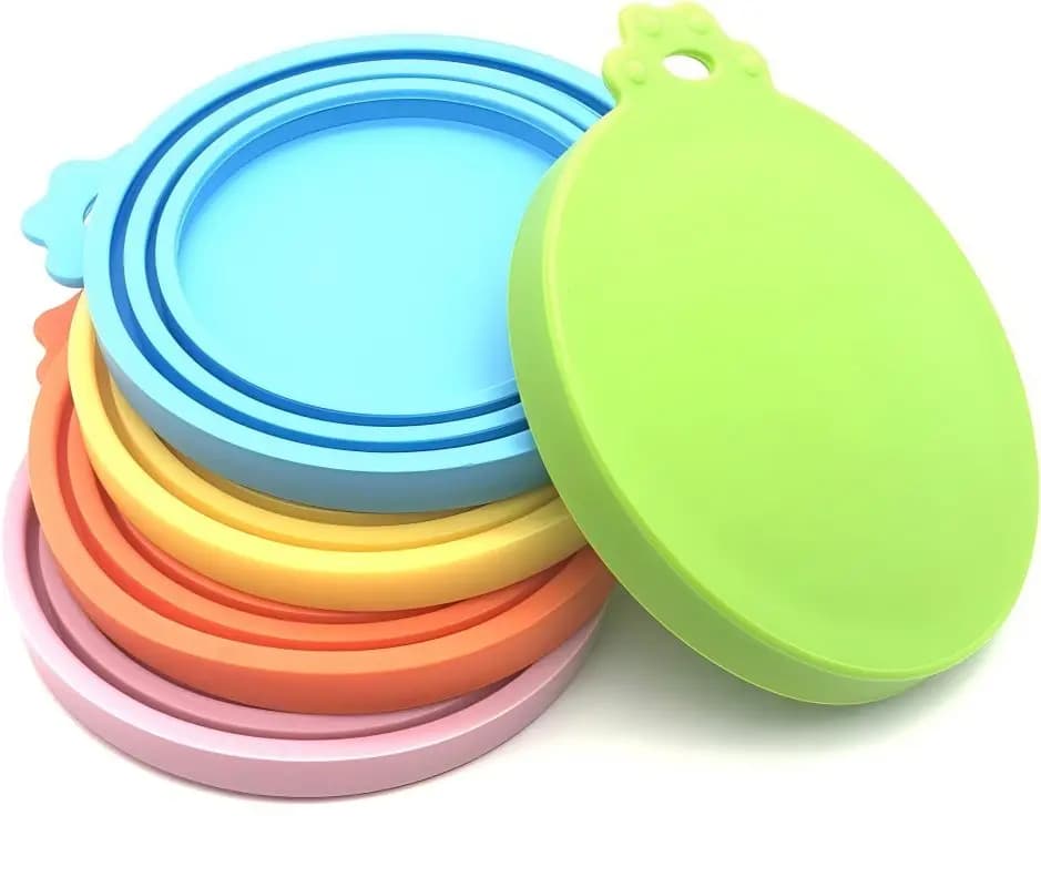 Coperchi in silicone per alimenti per animali domestici, riutilizzabili, senza BPA, adatti alla maggior parte delle lattine di cibo per cani e gatti.