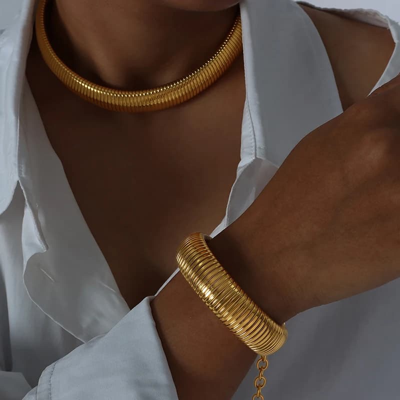 Collane stile hip-hop rock Braccialetti coordinati per donna Bracciale girocollo con collana spessa da donna in acciaio inossidabile placcato oro 18 carati