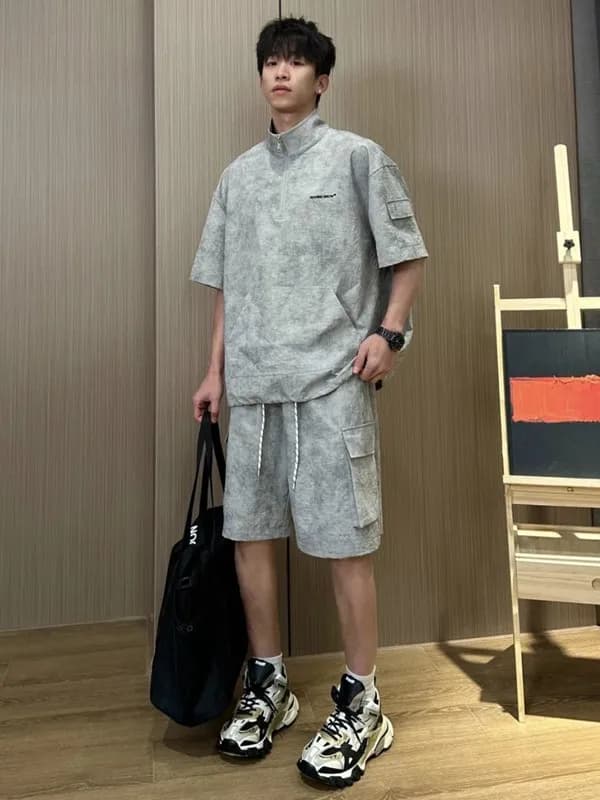 Completo Sportivo da Uomo Grigio: T-Shirt e Pantaloncini Casual Estivi a Maniche Corte – Set Moda Giovanile