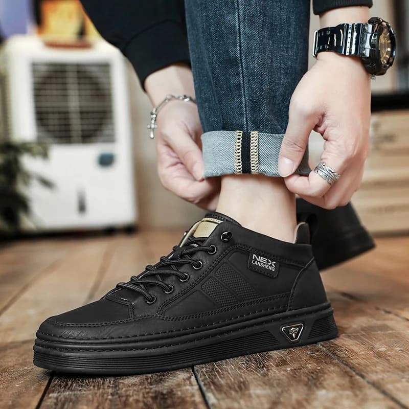 Nuovi stivali da uomo invernali scarpe alte in pelle scarpe di cotone moda stivaletti moda business casual scarpe da esterno sneakers maschili