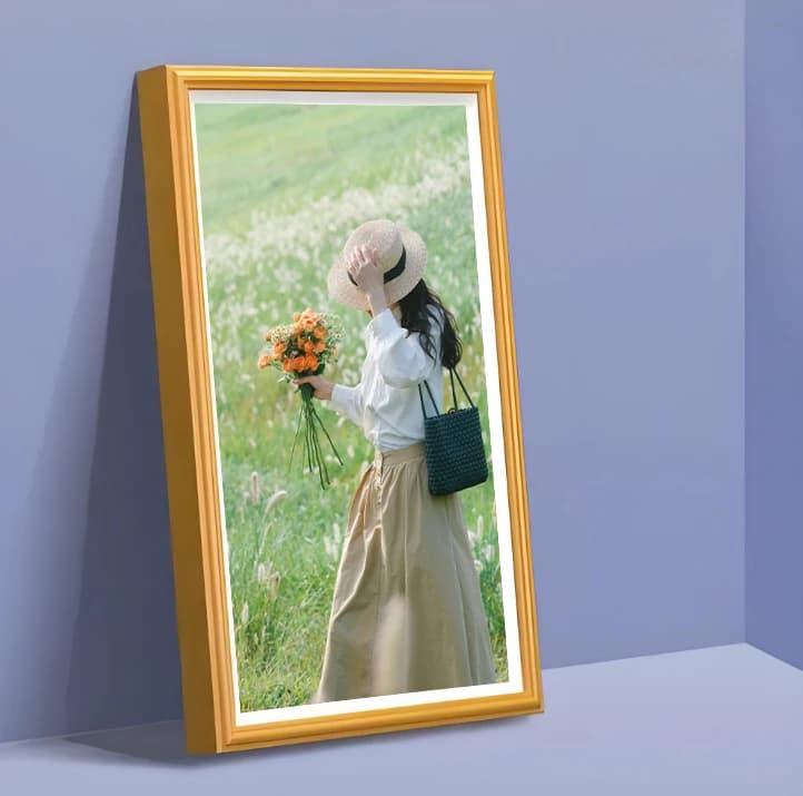 Cornice in Legno da 43 Pollici con Schermo Touch e Telecomando, Display Digitale per Video e Foto, Ideale per Ascensori