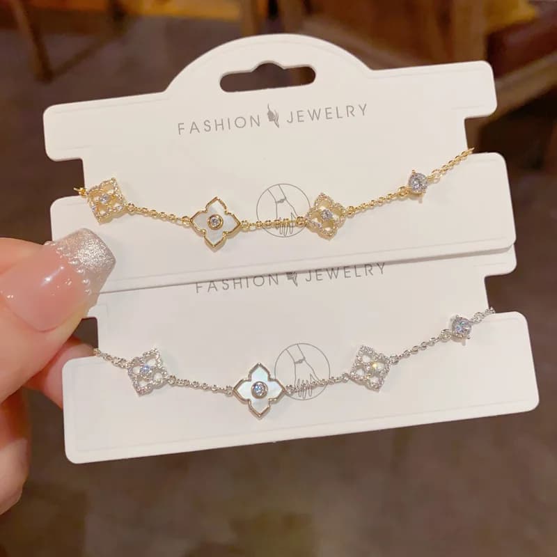 Bracciale regolabile con fiore di cristallo di pietra di conchiglia coreana per le donne Regalo di accessori per braccialetti di gioielli in acciaio inossidabile di moda