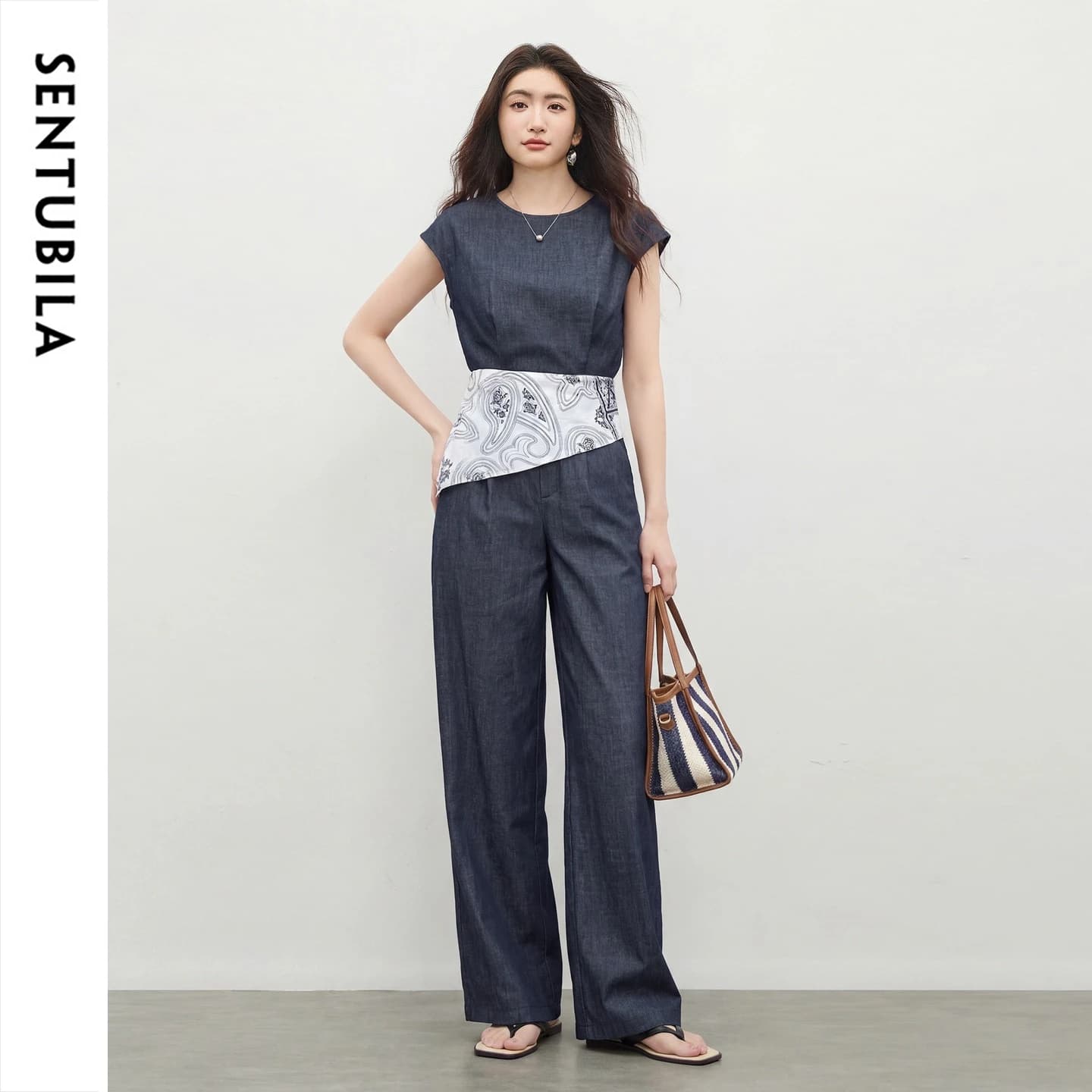 SENTUBILA Women's Contrasting Color Suit 2026 Round Neck Sleeveless Vest Loose Wide-leg Trousers Casual Two-piece Set 162ZK7517