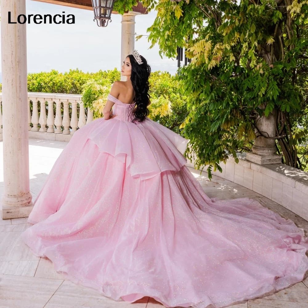 Abito Quinceanera rosa personalizzato Abito da ballo Lucido Applique Perline Corsetto a strati di cristallo Dolce 16 Abiti da 15 anni YQD948