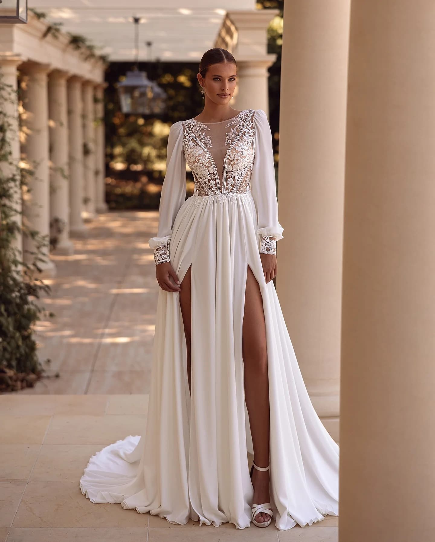 Abiti da sposa personalizzati con scollo in pizzo, spacco laterale, stile boho, con maniche a lanterna, bianchi, minimalisti, vestidos de novia