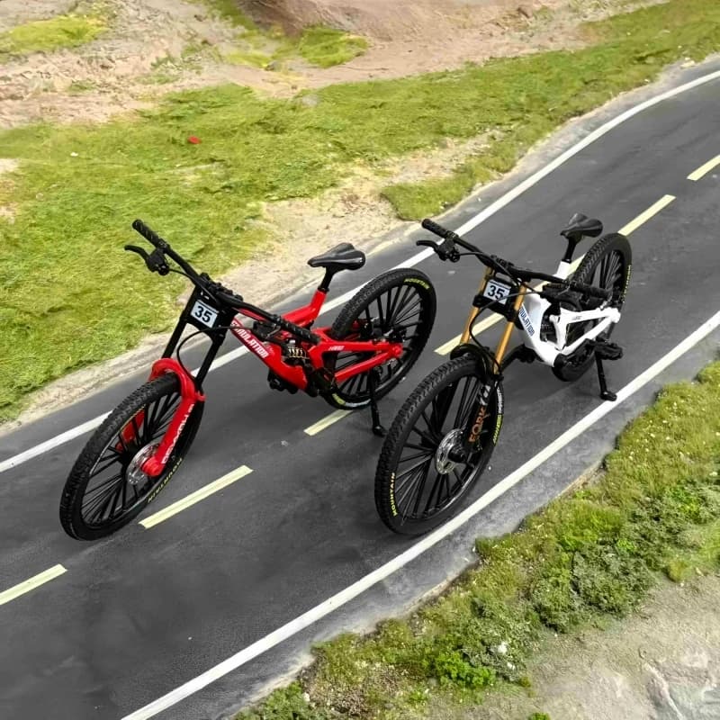 Bicicletta DH da downhill per bambini con doppia sospensione anteriore e posteriore, ruote girevoli e pedali realistici - Veicolo giocattolo