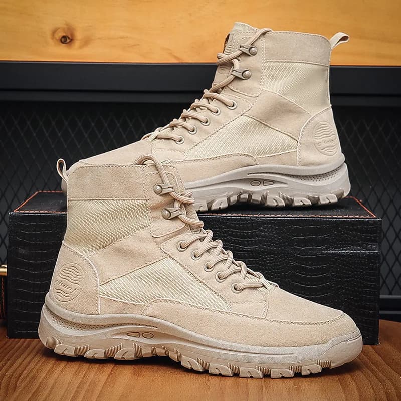 Stivaletti da uomo all'aperto nuovi stivali di tela stivali Casual di moda stringati da uomo in pelle scamosciata di mucca High-top Tooling scarpe da trekking invernali 2024