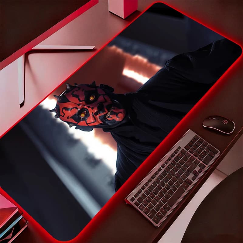 Tappetino per mouse RGB Star Wars Anime Carpe Large PC Gamer Computer LED Mausepad Tastiera Accessori da gioco Tappetino da scrivania retroilluminato