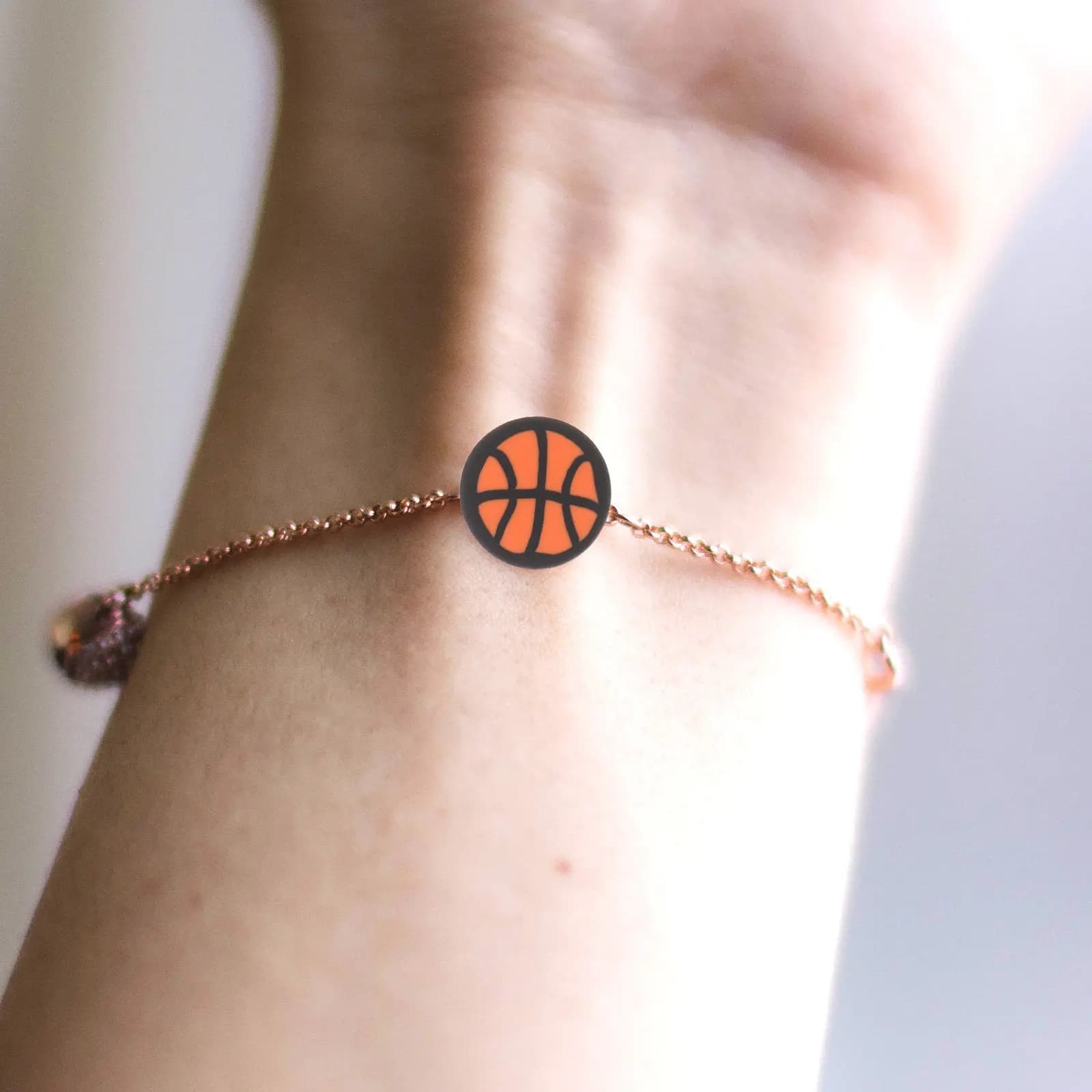 100Pcs Polymer Clay Basketball Beads Loose Spacer Beads for DIY Jewelry Making Necklace Bracelet Earring Craft Supplies