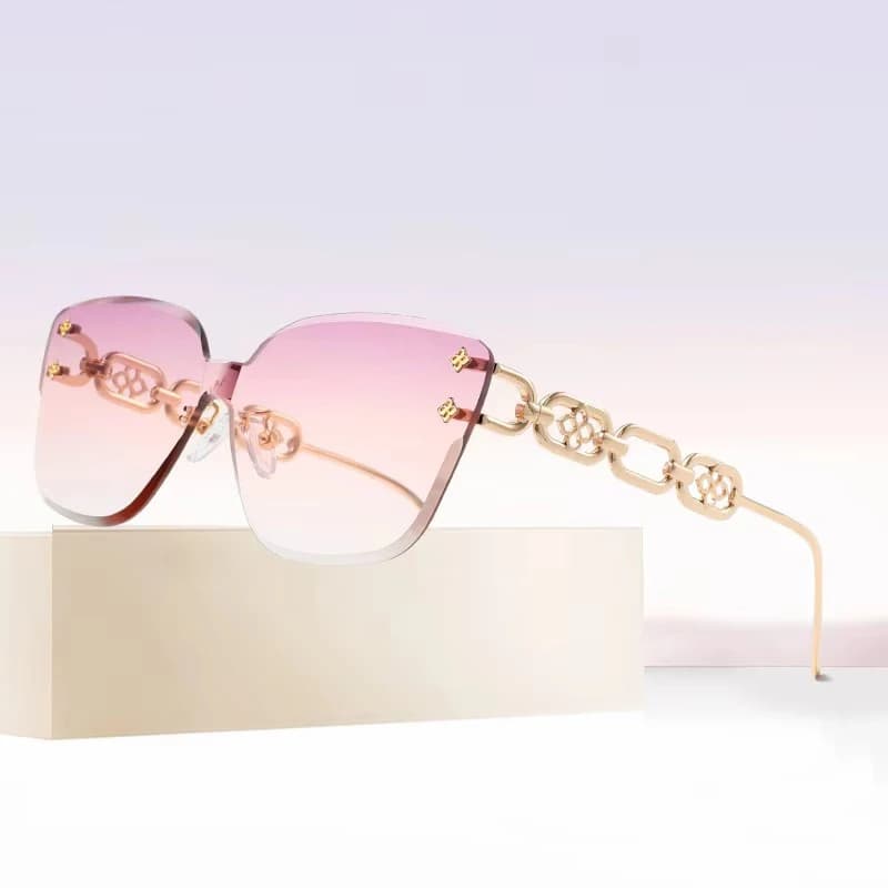 Nuovi occhiali da sole alla moda Street Photo Passerella Occhiali da sole con protezione solare da donna con montatura grande Occhiali con senso avanzato