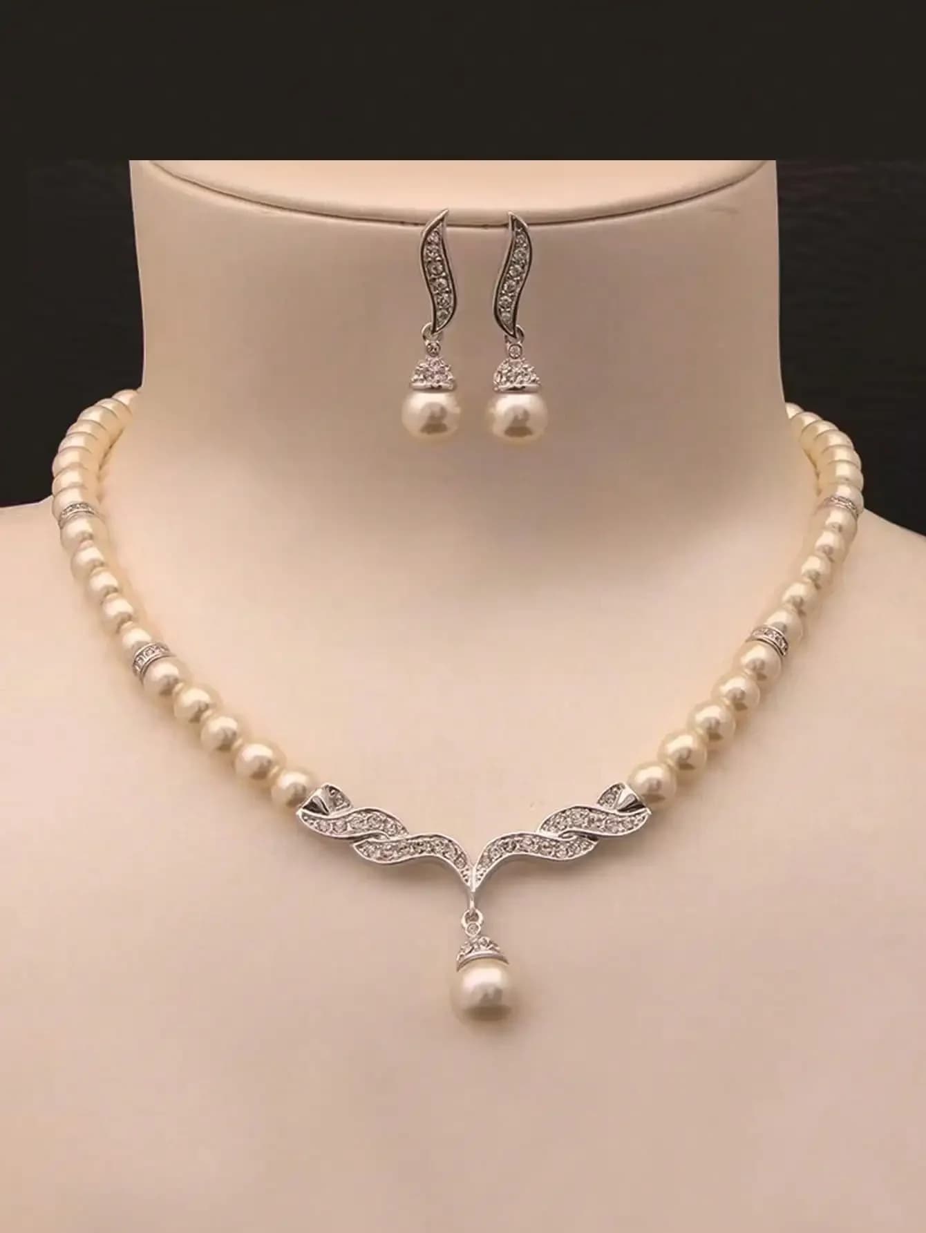 Perfect gift,Handmade Bead Pearl Rhinestone Necklace And Earring Set, One Pair Of Earrings, One Necklace, Wedding Bride Jewelry Necklace