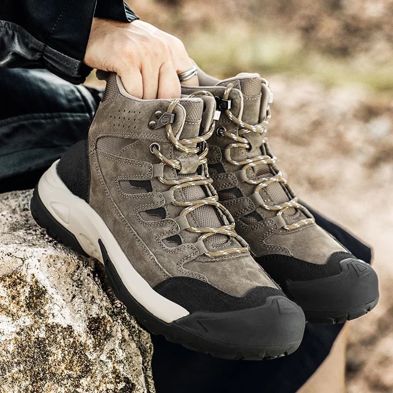 Scarpe sportive Designer Stivali da trekking da esterno alti da uomo Scarpe da trekking da campeggio antiscivolo e resistenti all'usura Scarpe da trekking durevoli