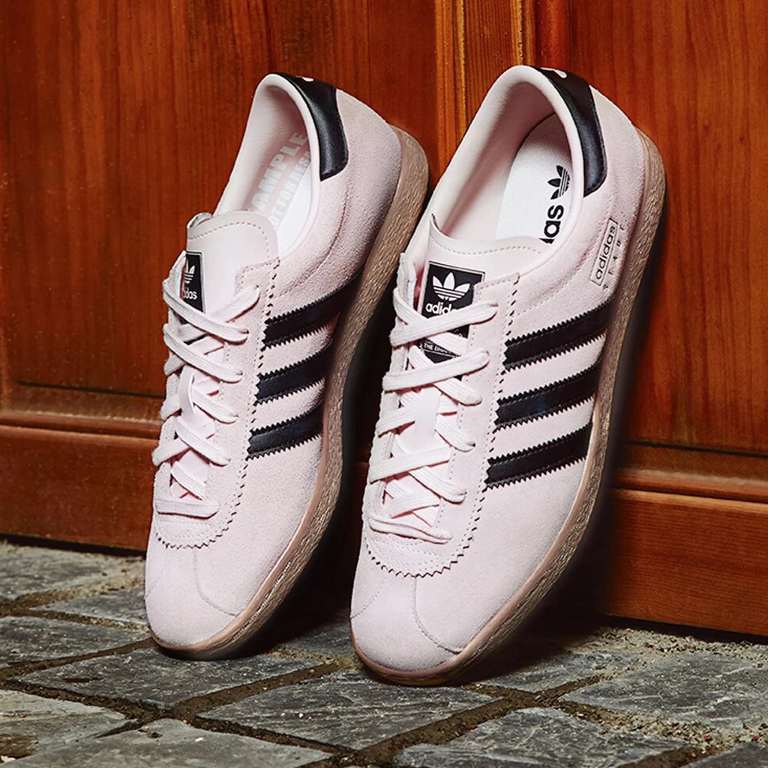 Scarpe da ginnastica casual leggere con suola sottile in pelle scamosciata Adidas Original Superstar JR6347