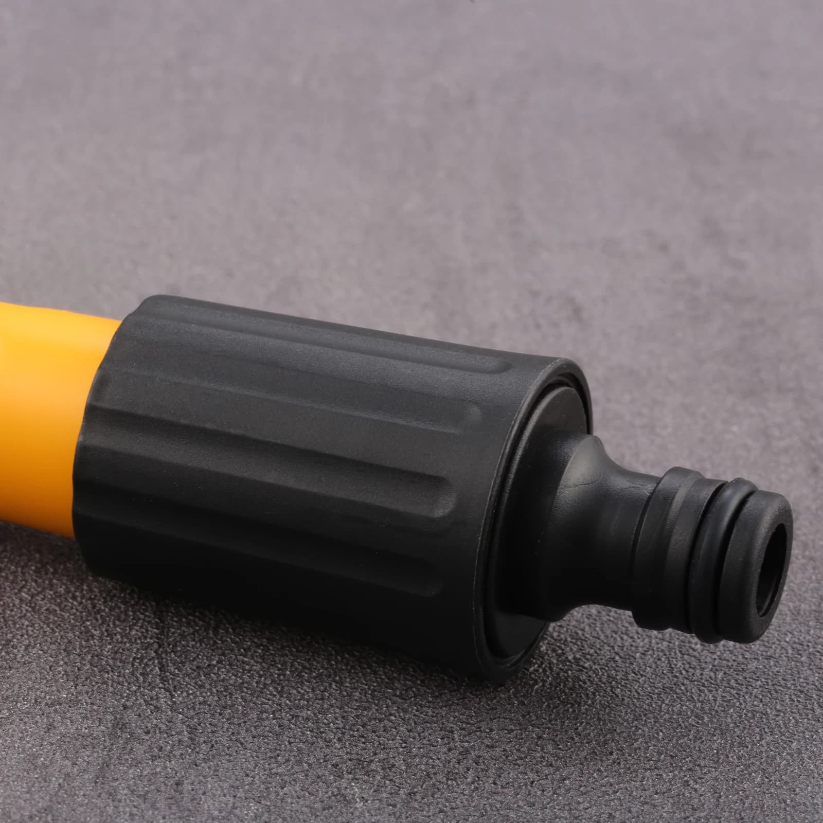1PC 35x35x138mm Adjustable Garden Water Guns Nozzles Multifunctional For Garden Watering Car Wash Hose Most Quick Connectors