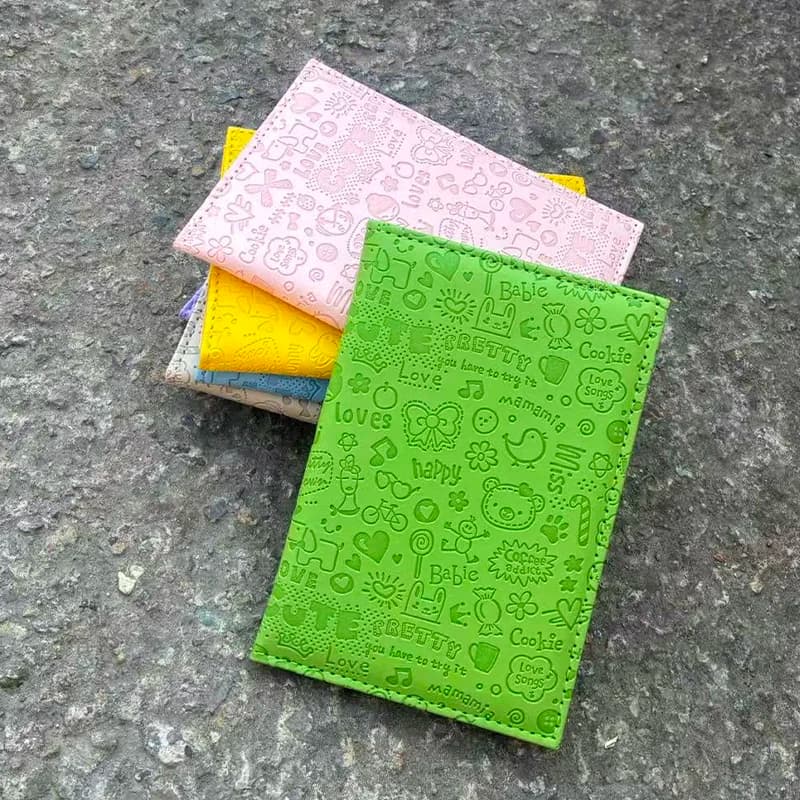 Cute Cartoon Passport Holder Cover PU Leather ID Card Document Folder custodia per passaporto da viaggio per la protezione del passaporto