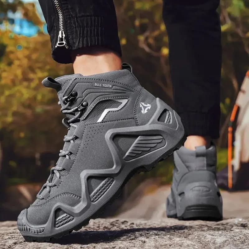 Scarponi da trekking antiscivolo per uomo, scarpe sportive alte e di grandi dimensioni in pelle, stivali da combattimento casual, autunno e inverno