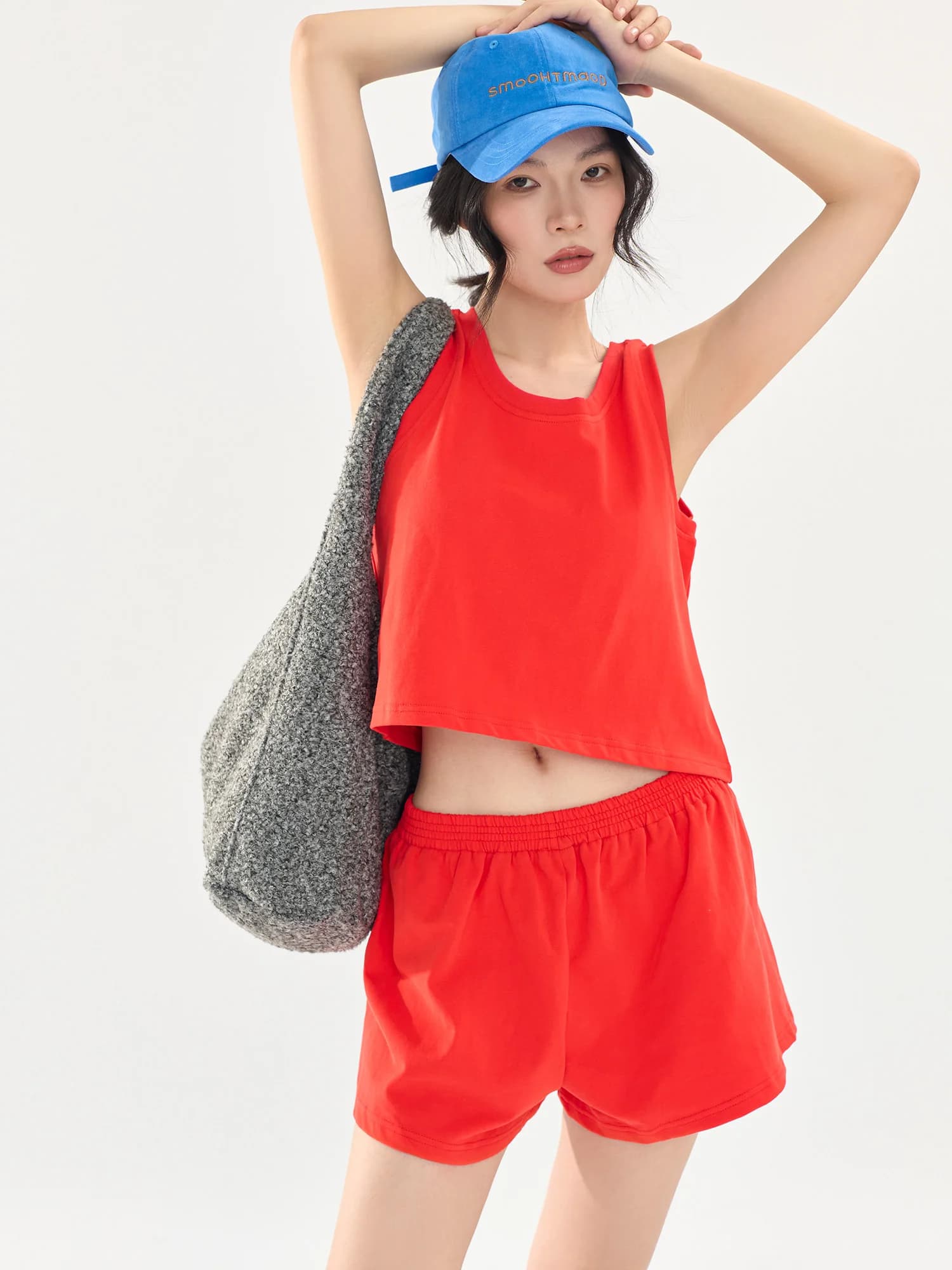 American Retro Red U-Neck Workwear Vest Set Women's Casual Sports Shorts Two-Piece Set Summer 2026 Loose Fit Pure Color