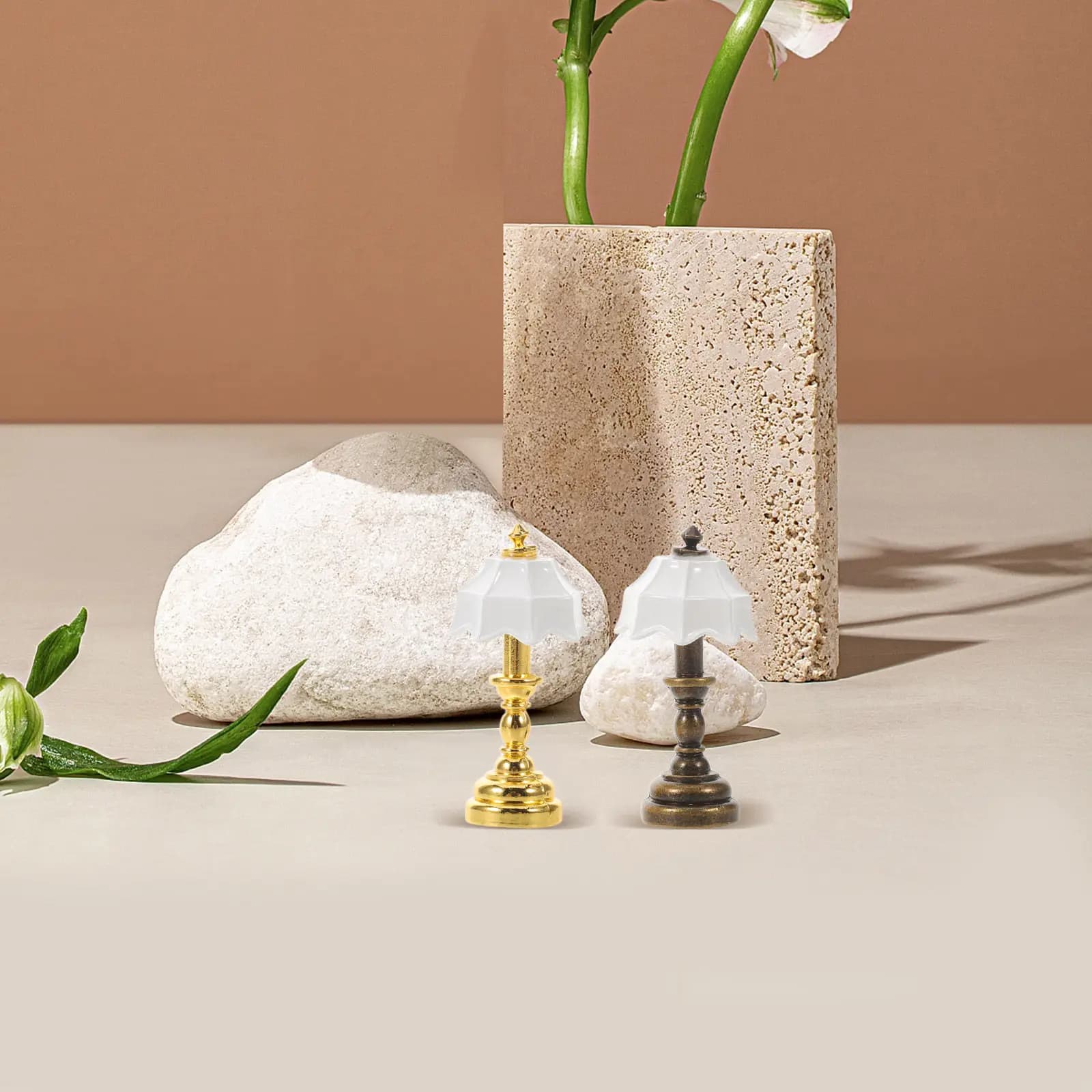 4Pcs Miniature Table Lamp 1:12 Scale Bedside Lamp Mini Desk Light for Dollhouse Small Decorative Lighting Mini Light