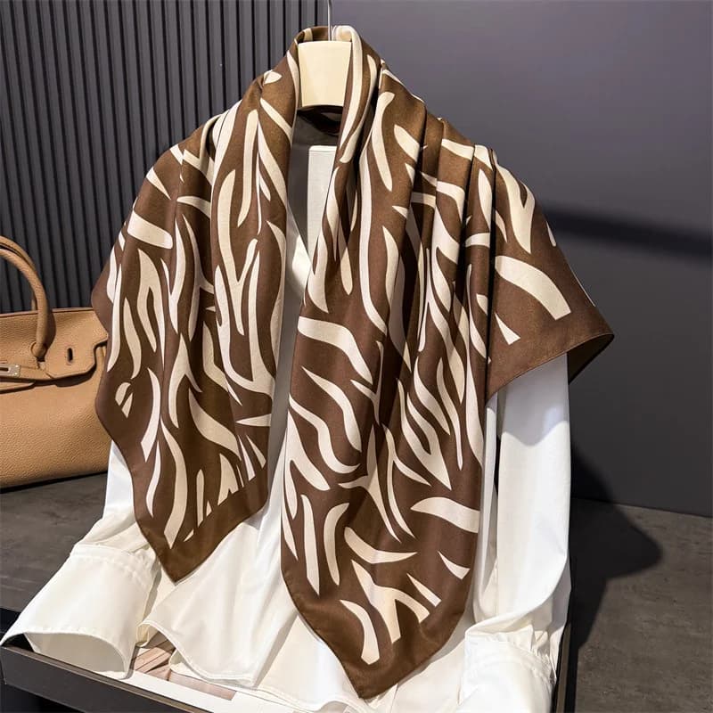 Sciarpa Quadrata di Lusso 2025, Design Elegante, 90cm, Stampa su Seta Twill, Hijab Femminile, Foulard, Fascia per Capelli, Bandana