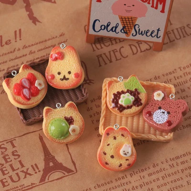 10 pezzi carino coniglio orso forma di pane ciondoli in resina forma animale toast biscotti pendenti per orecchini portachiavi gioielli fai da te fare