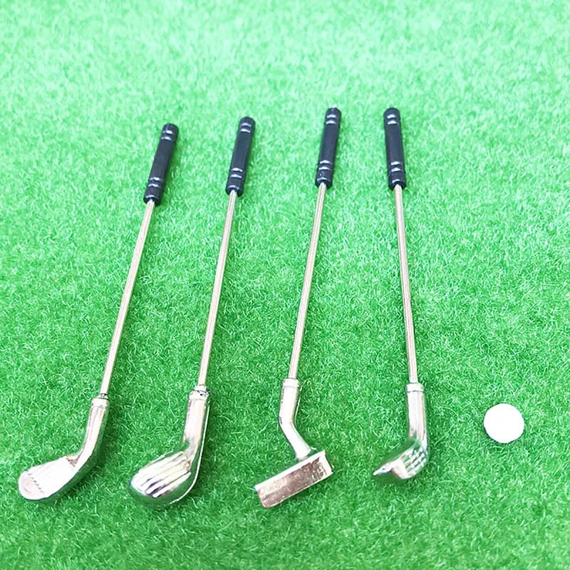 5 pz/set Mini Mazze Da Golf Giocattoli Giochi Di Imitazione Modello di Golf In Miniatura Con 4 Bastoni E 1 Palla Scala 1:12 Giocattolo di Golf Casa Delle Bambole