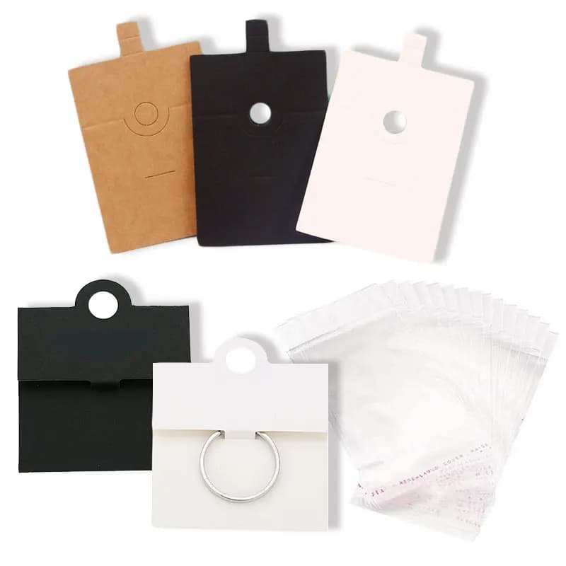 50 pz 6*6 CM Gioielli Hang Tag Nero Bianco Kraft Carte di Carta Etichetta per Gioielli Fai Da Te Che Fanno Anello di Barretta Display Portaoggetti carta