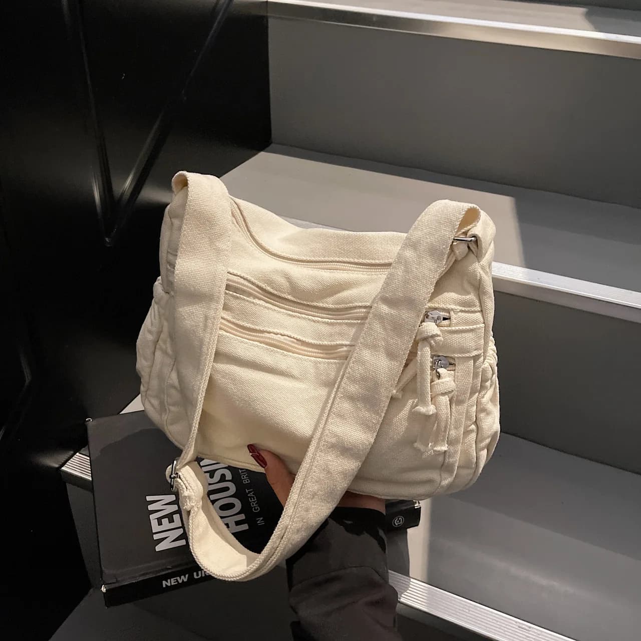 New Fashionable Simple Canvas Bag Korean Edition Multi layer Leisure Versatile Travel Commuter Bag Western Style Crossbody Bag