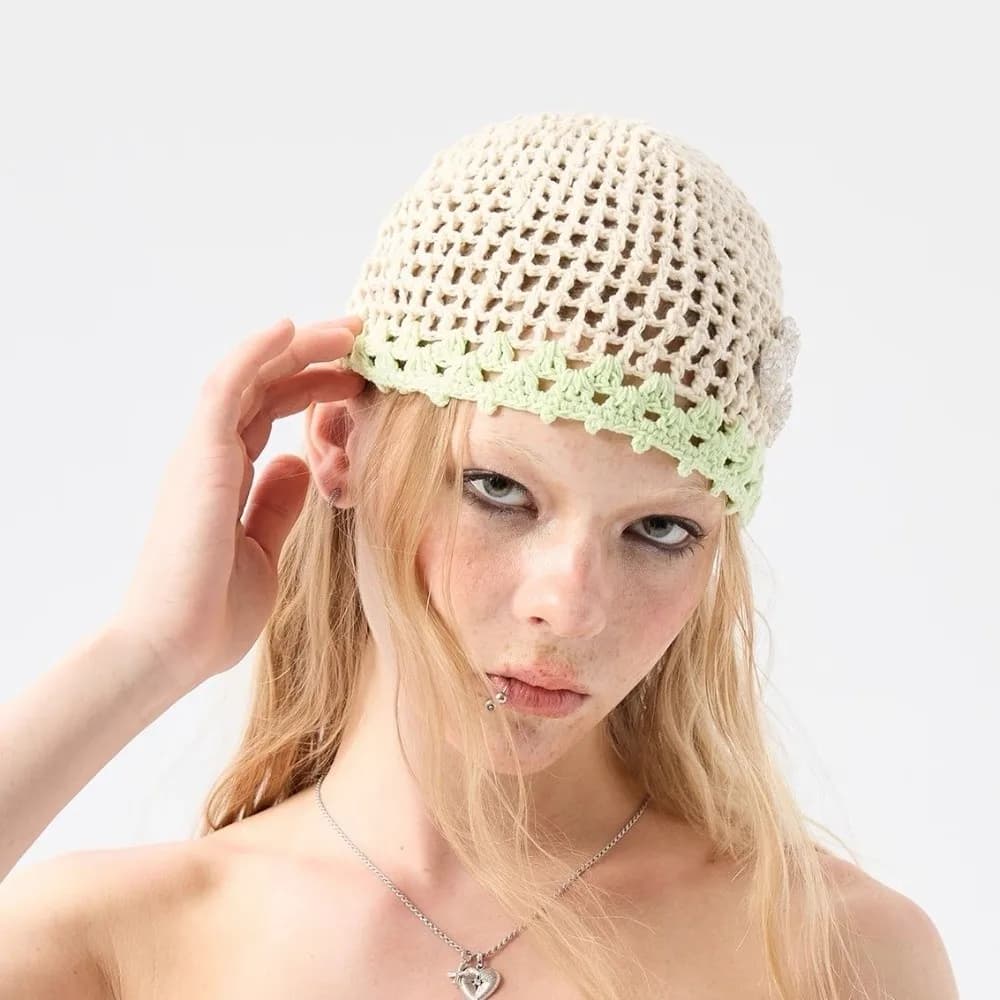 Retro Handmade Crochet Flower Hat Bohemian Style Thin Beanies Hat Korean Ethnic Style Hollow Out Knitted Hat Girls