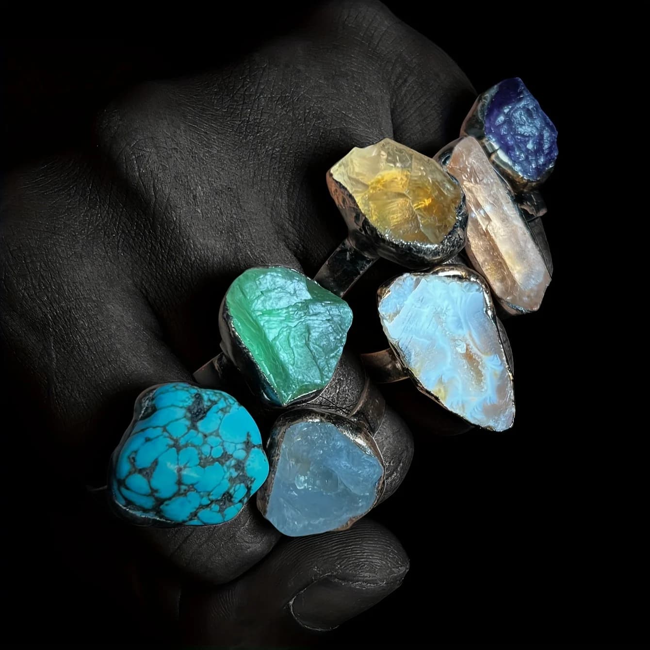 YEEVAA Vintage Ring Inlaid Natural Crystal irregular shape suitable for men and women