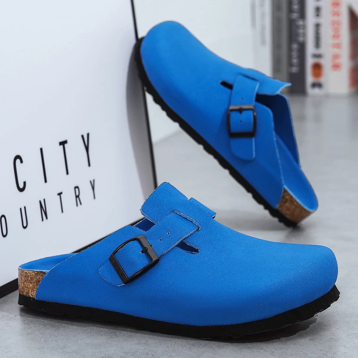Zoccoli in pelle unisex Sandali con poggiapiedi in sughero blu scuro con fibbia regolabile Ciabatte comfort con punta chiusa per uomo donna donna 10 colori