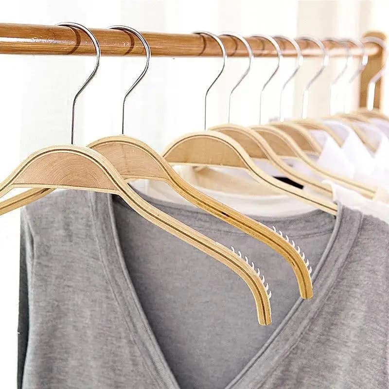 Natural Wood Clothes Hangers Non‑Slip Sturdy Hooks For Closet Organization Daily Use