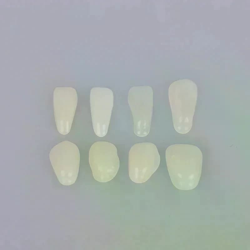 60 Pezzi di Faccette Dentali Ultra-Sottili in Resina Porcellanata per Sbiancamento, Materiali per Denti Temporanei Superiori Anteriori, Pellicola Dentale Sbiancante (Senza Colla)