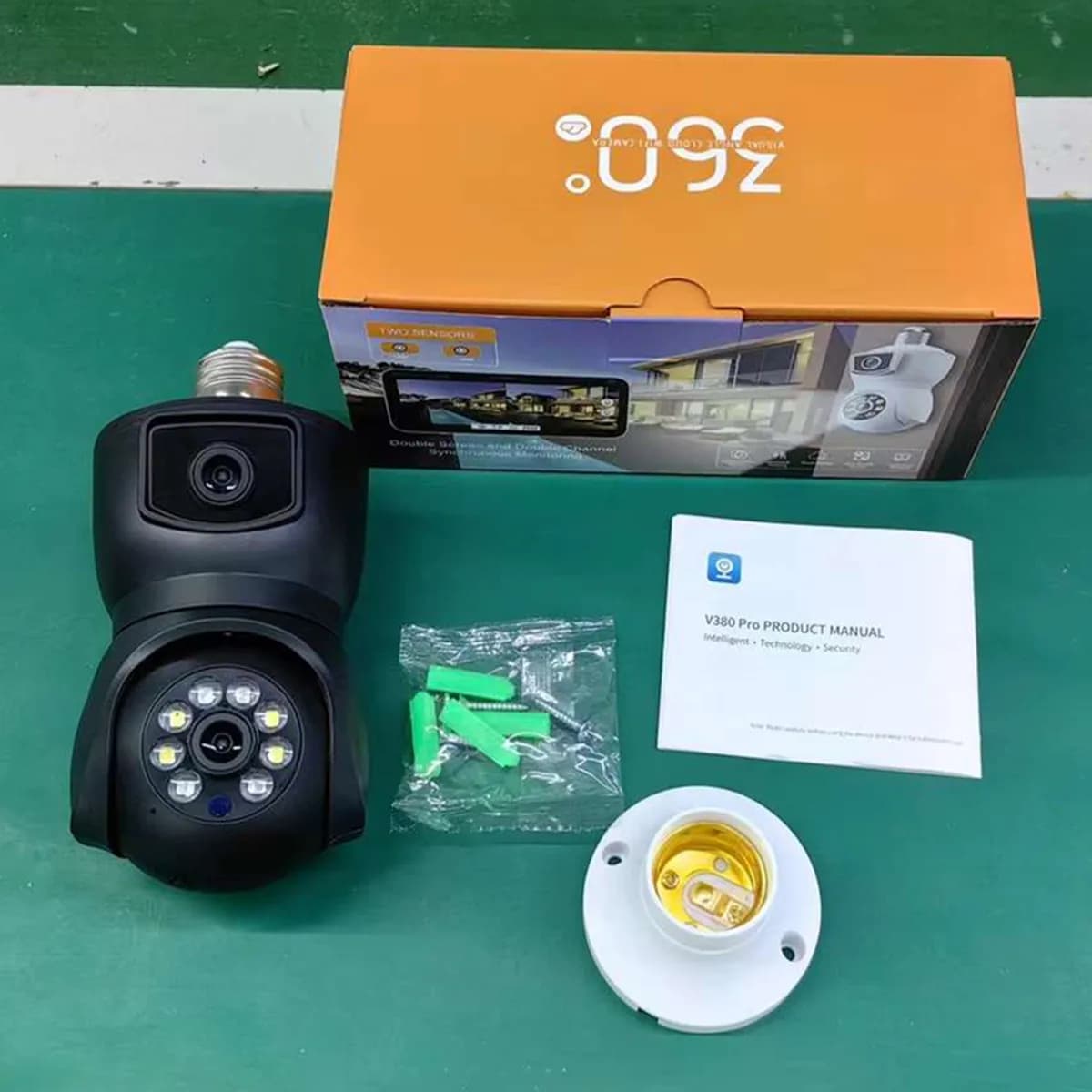 Telecamera IP Dome PTZ Wireless a Colori 4MP con Doppia Lente, Attacco E27, App V380/iCam365, Interfono, Sicurezza CCTV, Monitor per Bambini