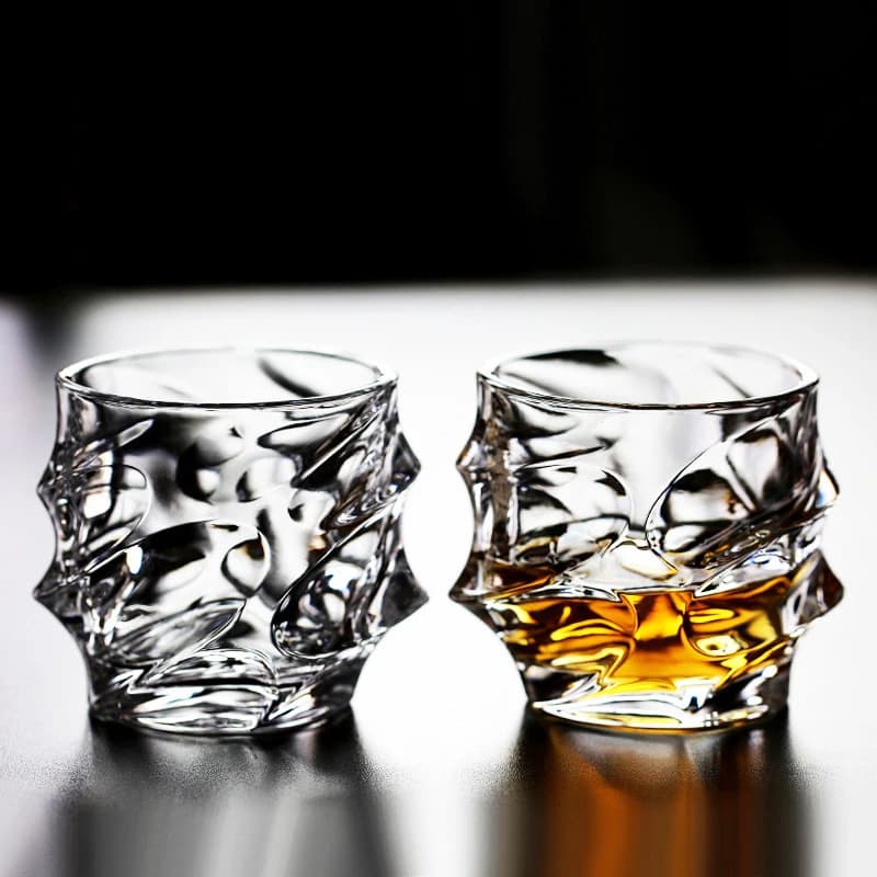 Bicchieri da Brandy da Cocktail trasparenti da 320ml Set da 2 pezzi bicchiere da whisky per uso domestico bicchiere da vino straniero classico nordico bicchiere da birra a forma di onda