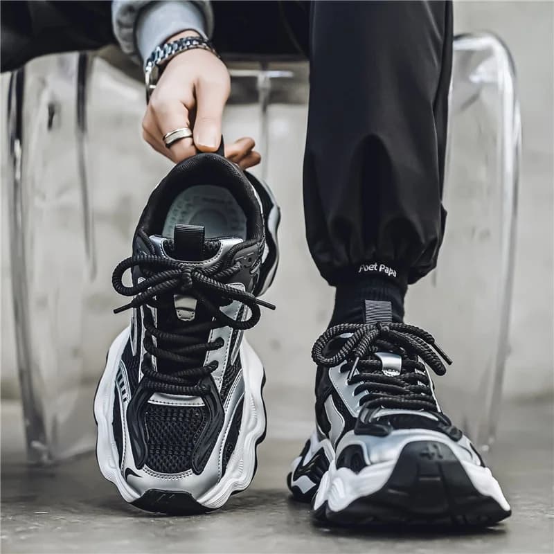 Scarpe da Uomo Stile Dad Shoes Estate 2026 Nuove con Suola Spessa Antiscivolo Design Unico Sportive Giovanili da Corsa Casual di Tendenza Traspiranti Resistenti all'Usura
