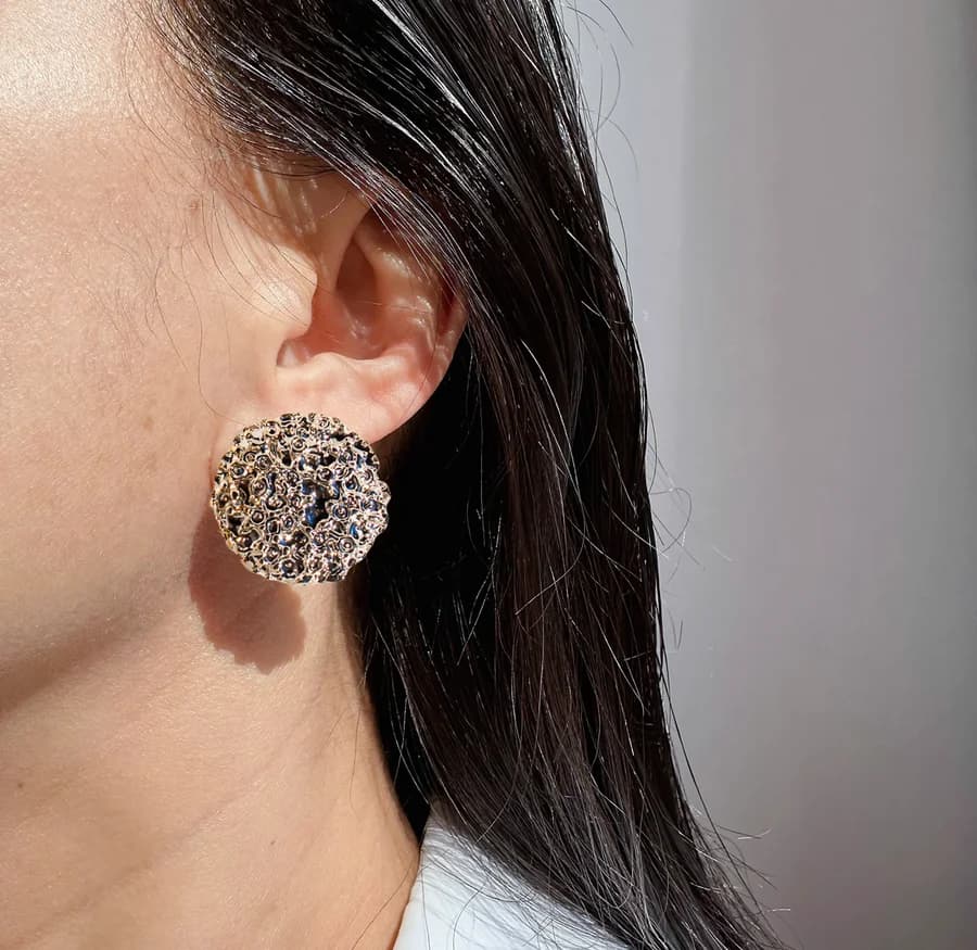 Gioielli del commercio estero Europa e Stati Uniti moda esagerata collana geometrica irregolare piega orecchini rotondi con trama.
