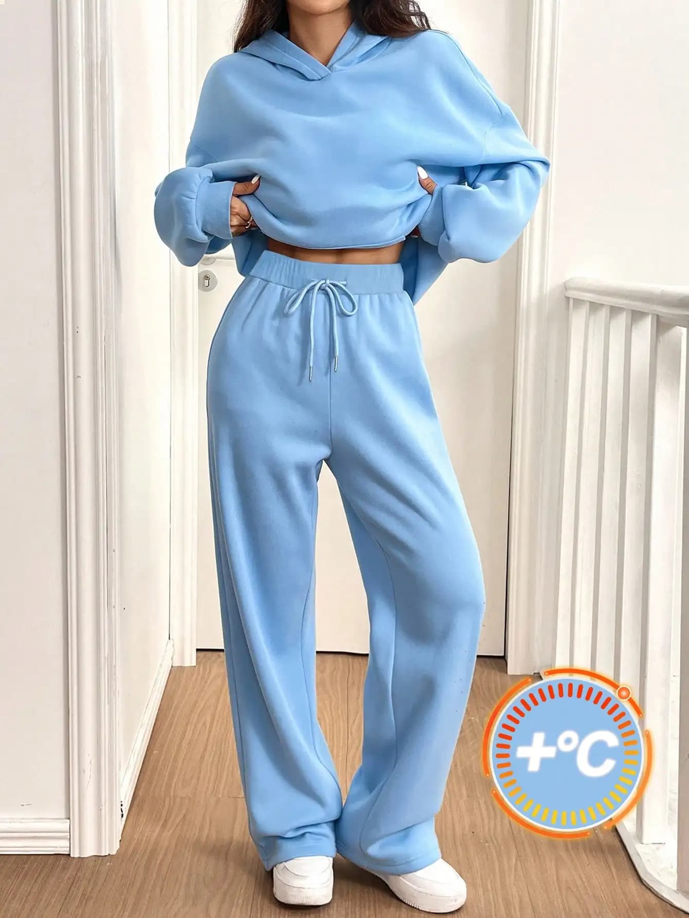Women's set in 2 pieces with hoodie and wide leg trousers with thermal lining - Blue
