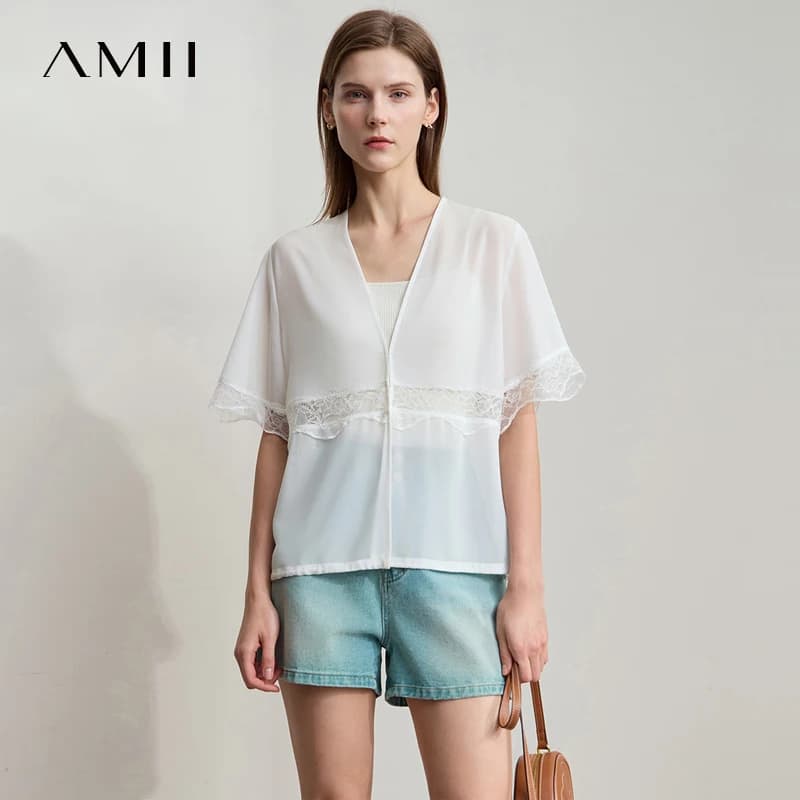 Camicetta Amii Minimalista in Chiffon Beige da Donna, Nuova Collezione Estate 2025, Elegante Top Casual da Ufficio con Scollo a V e Pizzo, Modello 12522146