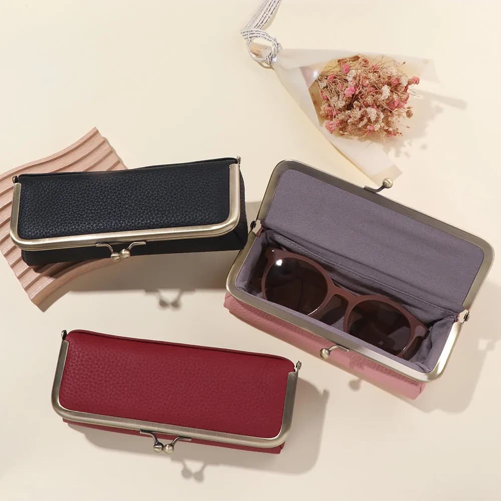 Portaocchiali in Vera Pelle con Chiusura Automatica, Organizzatore di Lusso per Occhiali, Astuccio Multifunzionale Spazioso per Matite Sopracciglia