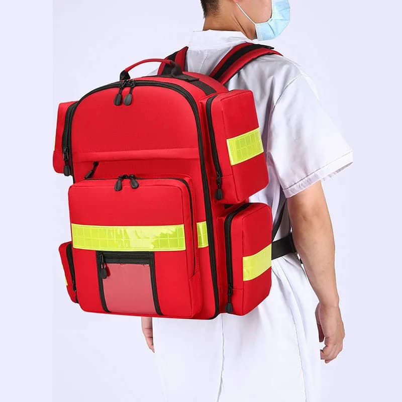 Kit di pronto soccorso per salvataggio di emergenza all'aperto Borsa medica di grande capacità Zaino ECG con serbatoio di ossigeno riflettente impermeabile vuoto da 2 litri