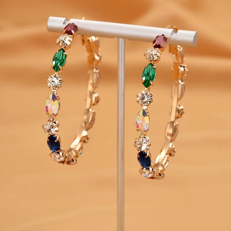 Eleganti e lussuosi orecchini geometrici da donna con zirconi multicolori adatti per abiti casual Orecchini innovativi