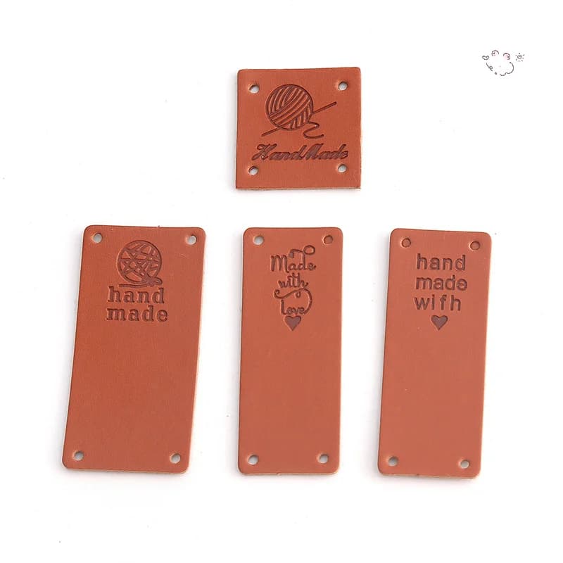 20 etichette fatte a mano con l'incisione 'Handmade with Love' in similpelle per cucito e fai da te