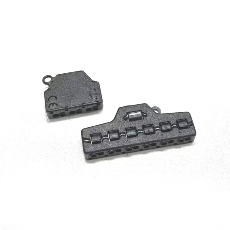 5pcs/3/6Ports Out Line Splitter Quick Connect Low Voltage Wire Splitter Distribution Block FoLighting Led Strip Connection Termi