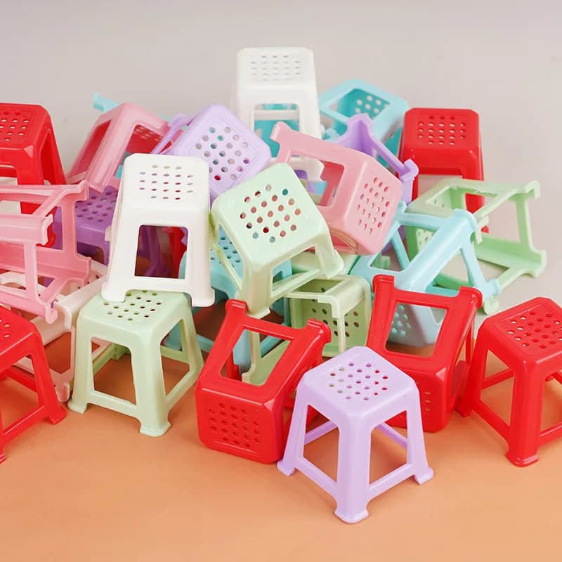1/4 pezzi casa delle bambole in miniatura classica sedia da bar in plastica sgabello mini mobili per la casa modelli tavolo Mahjong quadrato piccolo sgabello arredamento Acc