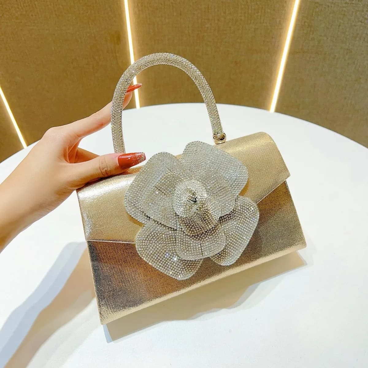 Personalized Handheld Diamond Bag Crossbody Rose Flower Super Popular Banquet Bag Elegant British Style Medium Hardness Handbag